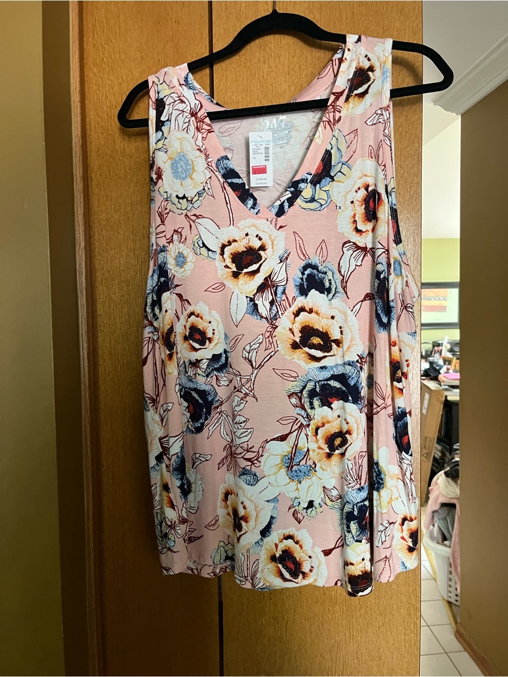 Maurices NWT 1X Pink Floral V-Neck Tank Top